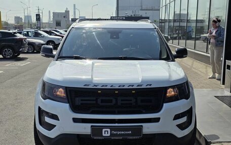 Ford Explorer VI, 2015 год, 2 499 000 рублей, 4 фотография