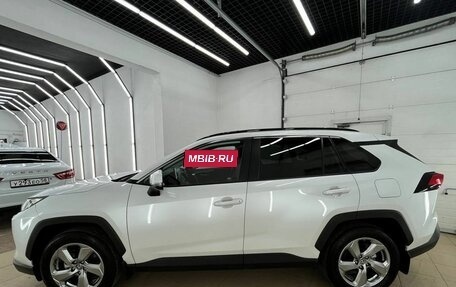 Toyota RAV4, 2021 год, 4 197 000 рублей, 3 фотография