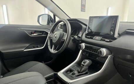 Toyota RAV4, 2021 год, 4 197 000 рублей, 8 фотография