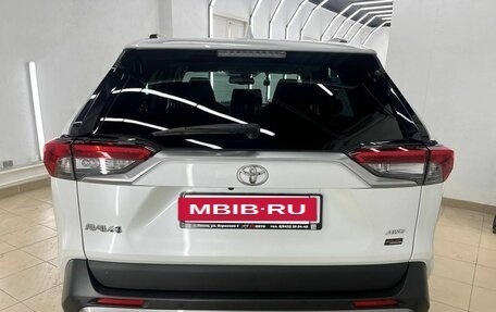 Toyota RAV4, 2021 год, 4 197 000 рублей, 5 фотография