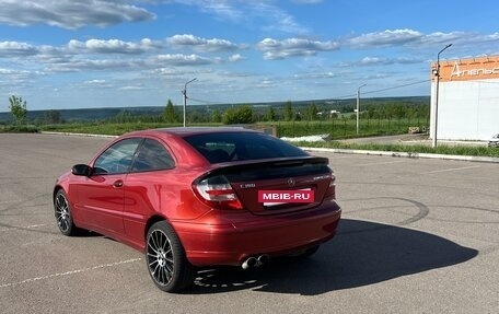 Mercedes-Benz C-Класс, 2005 год, 930 000 рублей, 2 фотография