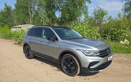 Volkswagen Tiguan II, 2021 год, 3 650 000 рублей, 12 фотография