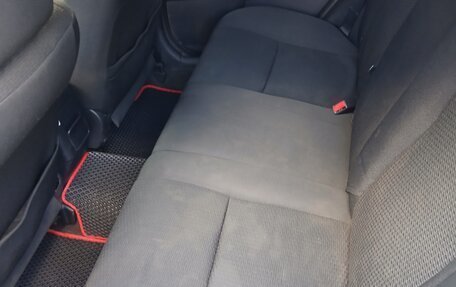 Toyota Corolla, 2004 год, 350 000 рублей, 11 фотография