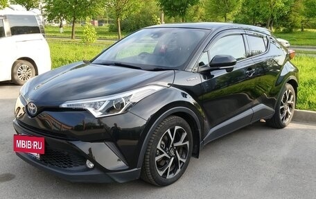 Toyota C-HR I рестайлинг, 2017 год, 1 990 000 рублей, 2 фотография