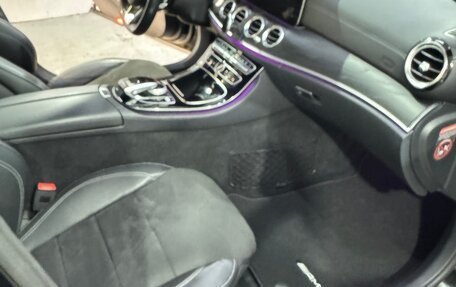 Mercedes-Benz E-Класс, 2017 год, 4 100 000 рублей, 7 фотография