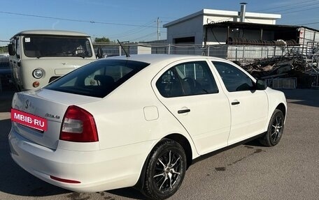 Skoda Octavia, 2011 год, 599 000 рублей, 2 фотография