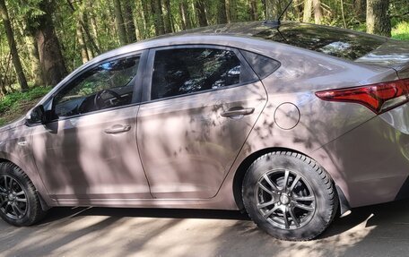 Hyundai Solaris II рестайлинг, 2018 год, 1 035 000 рублей, 5 фотография