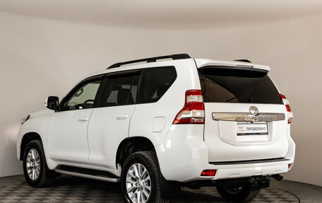 Toyota Land Cruiser Prado 150 рестайлинг 2, 2016 год, 3 099 000 рублей, 7 фотография