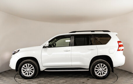 Toyota Land Cruiser Prado 150 рестайлинг 2, 2016 год, 3 099 000 рублей, 8 фотография