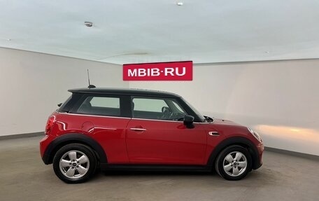 MINI Hatch, 2019 год, 1 800 000 рублей, 6 фотография