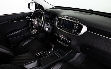 KIA Sorento II рестайлинг, 2017 год, 2 099 000 рублей, 11 фотография