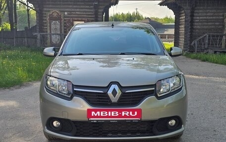 Renault Sandero II рестайлинг, 2015 год, 750 000 рублей, 8 фотография