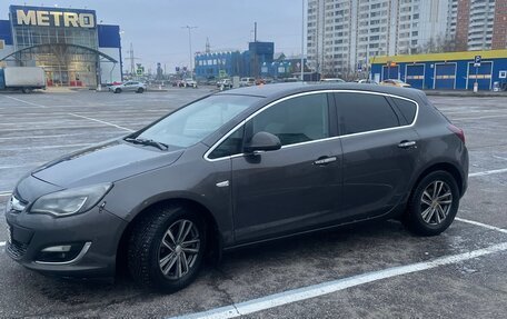 Opel Astra J, 2013 год, 575 000 рублей, 3 фотография