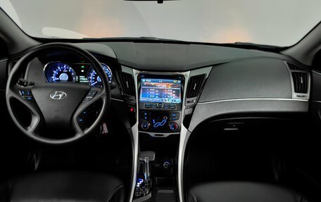 Hyundai Sonata VI, 2010 год, 999 000 рублей, 12 фотография