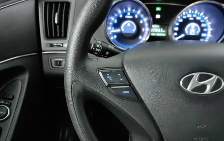 Hyundai Sonata VI, 2010 год, 999 000 рублей, 18 фотография