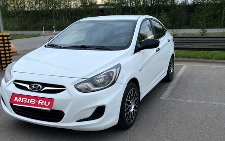 Hyundai Solaris II рестайлинг, 2012 год, 680 000 рублей, 2 фотография