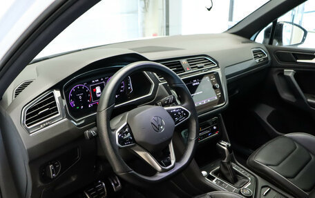 Volkswagen Tiguan II, 2022 год, 3 749 000 рублей, 7 фотография