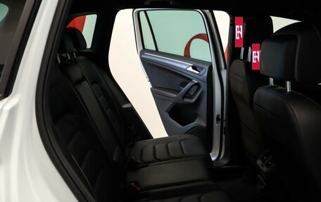 Volkswagen Tiguan II, 2022 год, 3 749 000 рублей, 23 фотография
