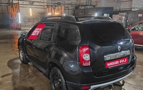 Renault Duster I рестайлинг, 2014 год, 800 000 рублей, 2 фотография