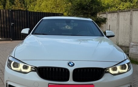 BMW 4 серия, 2018 год, 2 890 000 рублей, 2 фотография