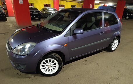 Ford Fiesta, 2006 год, 450 000 рублей, 2 фотография