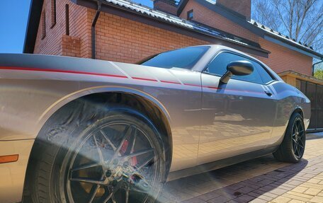 Dodge Challenger III рестайлинг 2, 2016 год, 3 500 000 рублей, 11 фотография