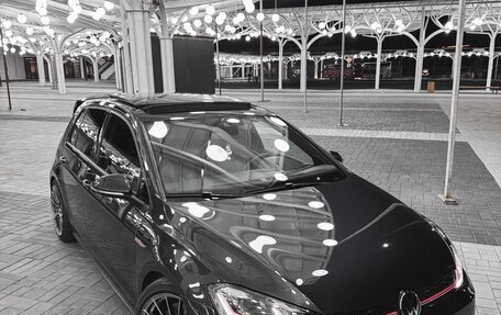 Volkswagen Golf GTI VII, 2019 год, 2 600 000 рублей, 2 фотография