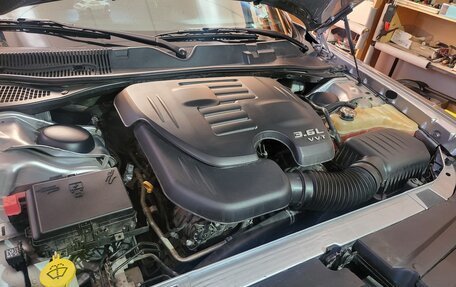 Dodge Challenger III рестайлинг 2, 2016 год, 3 500 000 рублей, 19 фотография