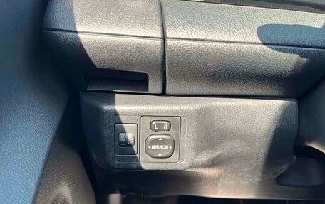 Toyota Yaris XP150 рестайлинг, 2022 год, 1 430 000 рублей, 8 фотография