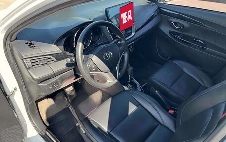 Toyota Yaris XP150 рестайлинг, 2022 год, 1 430 000 рублей, 9 фотография