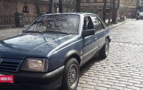 Opel Ascona C, 1987 год, 79 000 рублей, 1 фотография