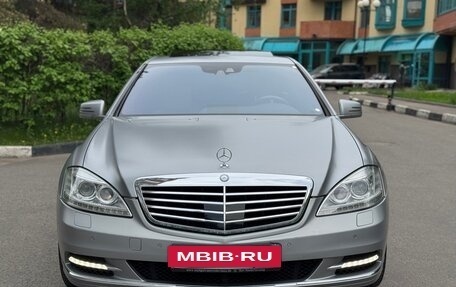 Mercedes-Benz S-Класс, 2009 год, 2 350 000 рублей, 2 фотография