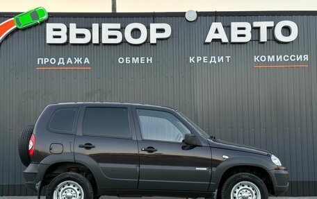 Chevrolet Niva I рестайлинг, 2011 год, 590 000 рублей, 3 фотография