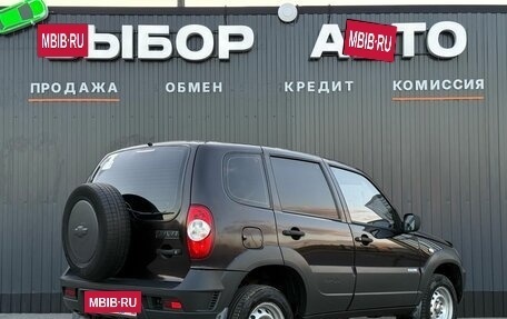 Chevrolet Niva I рестайлинг, 2011 год, 590 000 рублей, 2 фотография