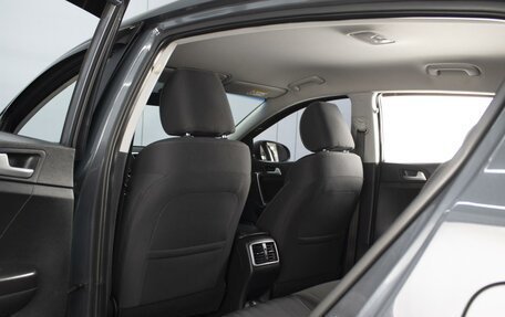 KIA Sportage IV рестайлинг, 2018 год, 1 860 000 рублей, 10 фотография