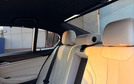 BMW 5 серия, 2018 год, 5 300 000 рублей, 10 фотография
