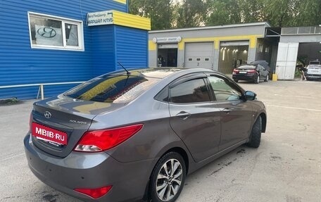 Hyundai Solaris II рестайлинг, 2015 год, 920 000 рублей, 5 фотография