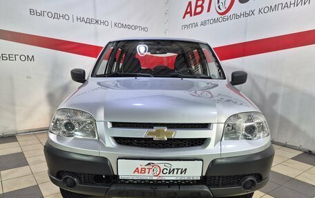 Chevrolet Niva I рестайлинг, 2013 год, 548 000 рублей, 2 фотография