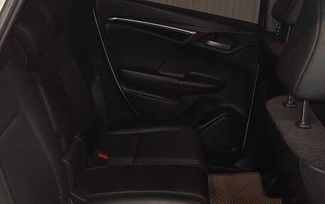 Honda Fit III, 2014 год, 940 000 рублей, 17 фотография