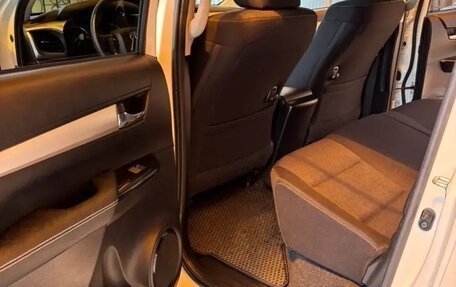 Toyota Hilux VIII, 2021 год, 4 950 000 рублей, 19 фотография