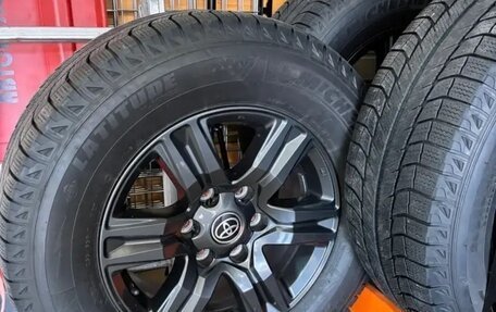 Toyota Hilux VIII, 2021 год, 4 950 000 рублей, 8 фотография