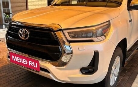 Toyota Hilux VIII, 2021 год, 4 950 000 рублей, 4 фотография