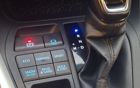 Toyota RAV4, 2021 год, 3 400 000 рублей, 14 фотография