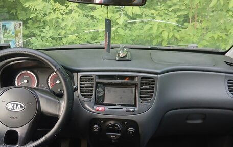 KIA Rio II, 2009 год, 400 000 рублей, 2 фотография