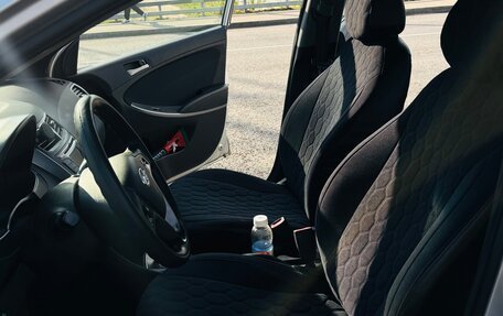 Hyundai Solaris II рестайлинг, 2016 год, 900 000 рублей, 7 фотография