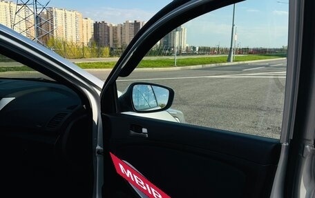 Hyundai Solaris II рестайлинг, 2016 год, 900 000 рублей, 15 фотография