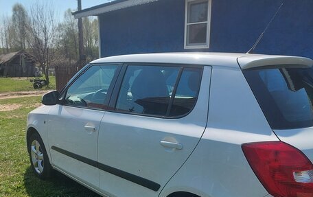 Skoda Fabia II, 2011 год, 600 000 рублей, 2 фотография