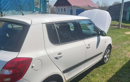 Skoda Fabia II, 2011 год, 600 000 рублей, 3 фотография