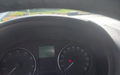 Skoda Fabia II, 2011 год, 600 000 рублей, 11 фотография