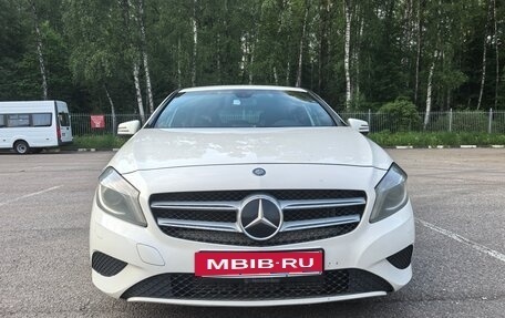 Mercedes-Benz A-Класс, 2014 год, 990 000 рублей, 5 фотография